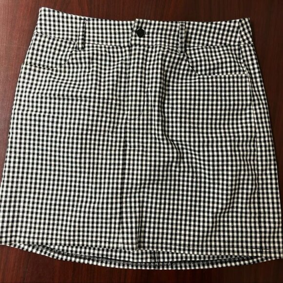 Charlotte Russe mini check skirt - Picture 2 of 5